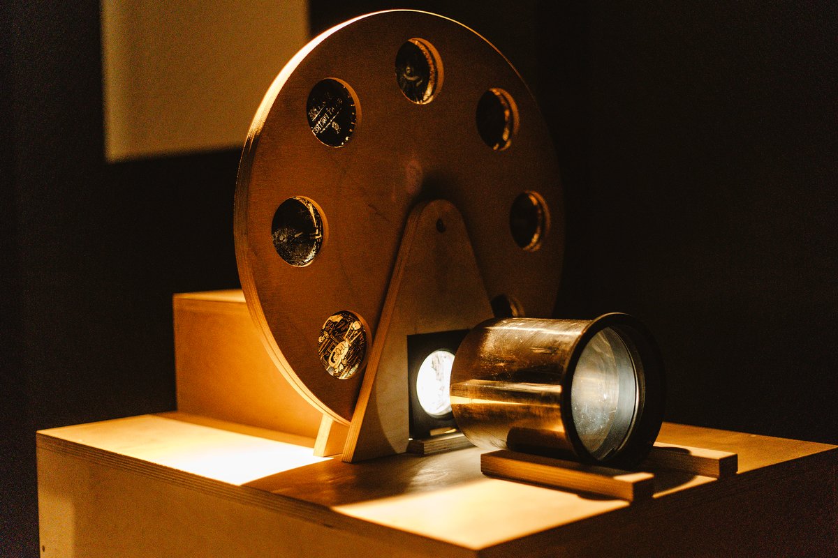 <p><span id="miro-copy-source--rte"></span>Magic lantern hands-on exhibit at NaFilM Museum / Foto: <span id="miro-copy-source--rte"></span>Dominika H&ouml;rnerov&aacute; &copy;NaFilM</p>